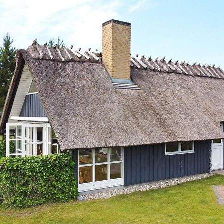 Holiday Home Vaeggerlose Ccxiv Bøtø By Екстериор снимка