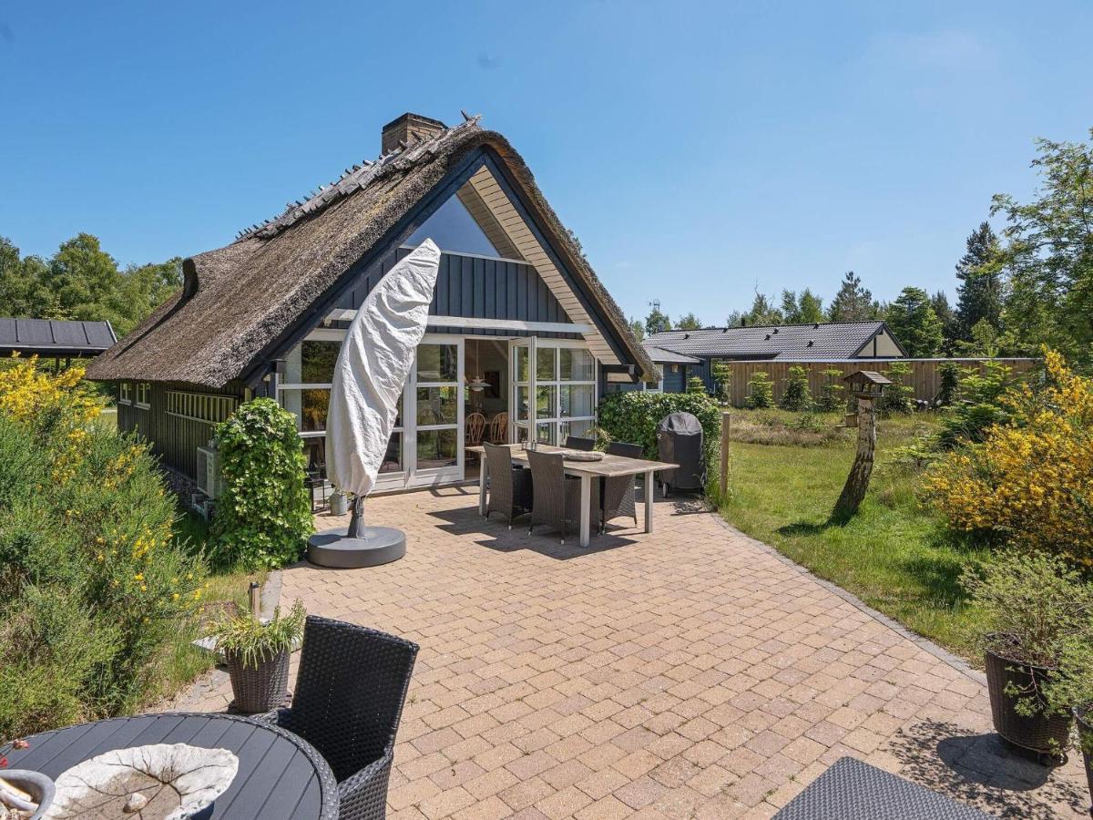 Holiday Home Vaeggerlose Ccxiv Bøtø By Екстериор снимка