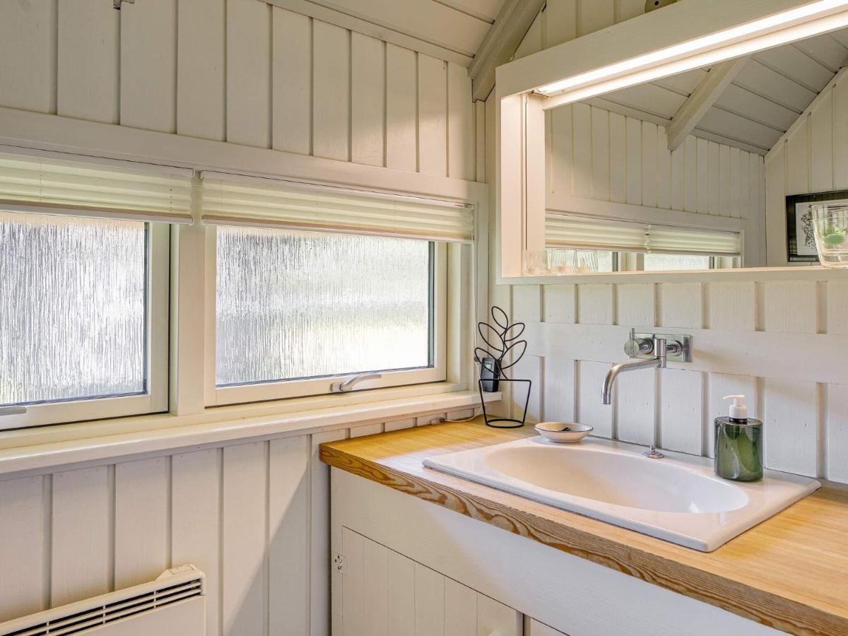 Holiday Home Vaeggerlose Ccxiv Bøtø By Екстериор снимка