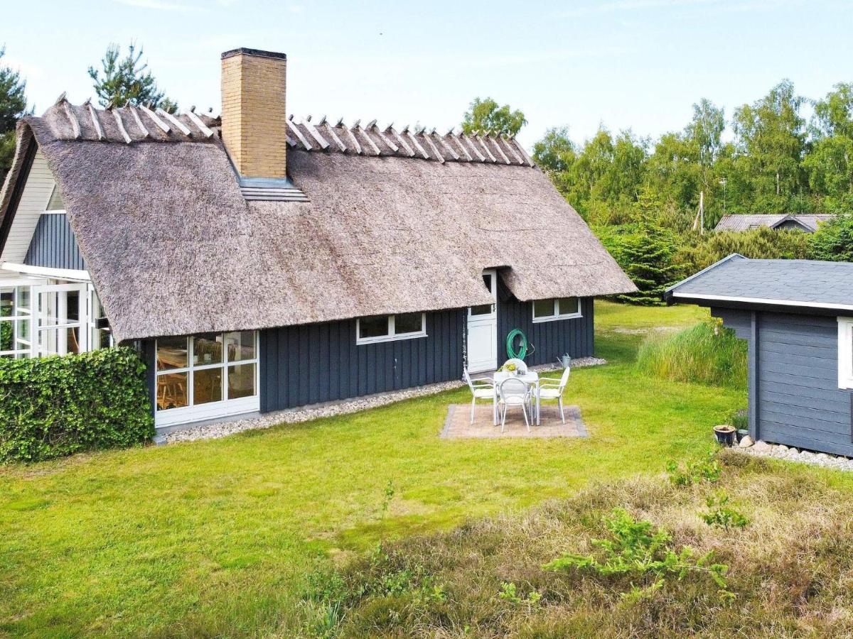 Holiday Home Vaeggerlose Ccxiv Bøtø By Екстериор снимка