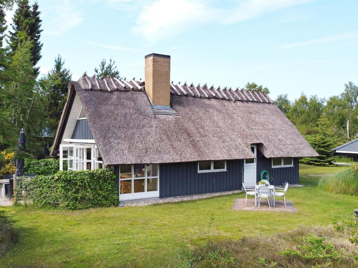 Holiday Home Vaeggerlose Ccxiv Bøtø By Екстериор снимка